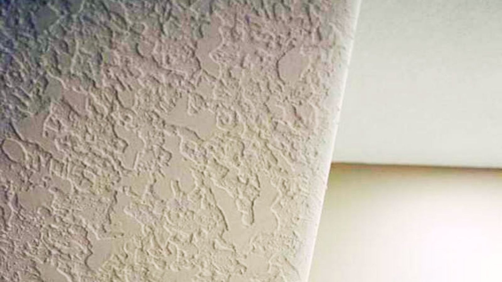 Knockdown texture finish on an interior wall.